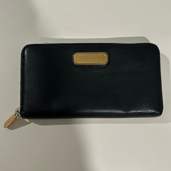 Marc by Marc Jacobs Wallet - Picture 1 of 7